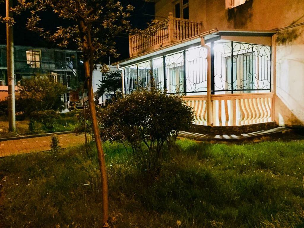 Apartment Near The Sea 1 Kobuleti Εξωτερικό φωτογραφία